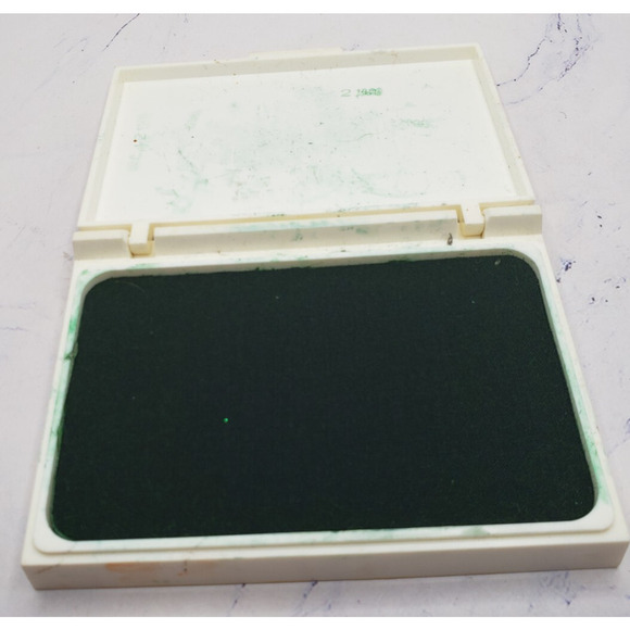 Inkadinkado Pigment Vintage Green Ink Stamp Pad - Picture 2 of 3